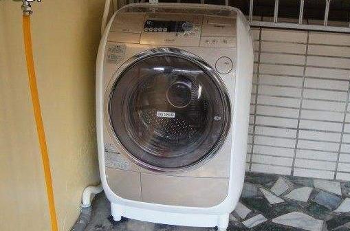 家里万万不要买这种洗衣机,容易坏又维修贵,后悔我家买早了